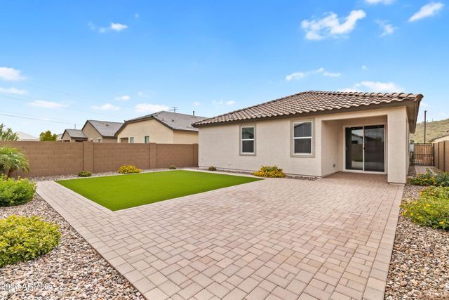 3236 W JUNIPER CANYON Drive, Phoenix, AZ 85083