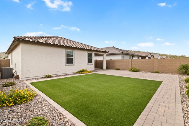 3236 W JUNIPER CANYON Drive, Phoenix, AZ 85083
