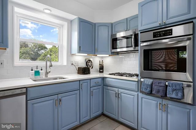 9724 ADMIRALTY DR, Silver Spring, MD 20910