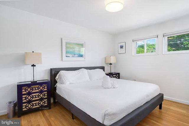 9724 ADMIRALTY DR, Silver Spring, MD 20910