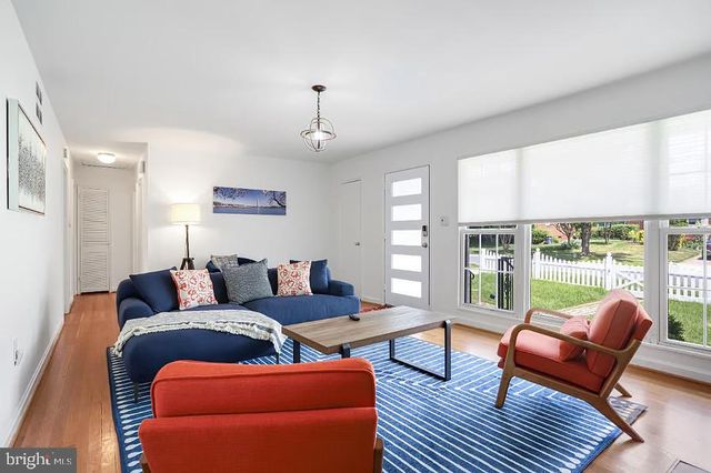 9724 ADMIRALTY DR, Silver Spring, MD 20910