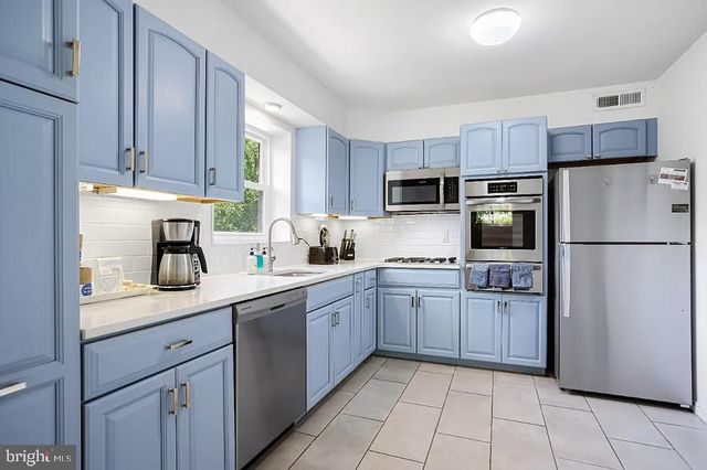 9724 ADMIRALTY DR, Silver Spring, MD 20910