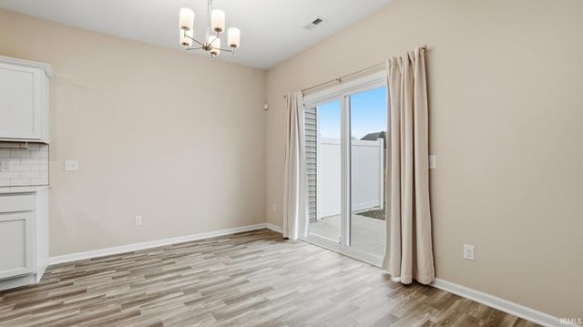 3597 Canal Square Drive, New Haven, IN 46774