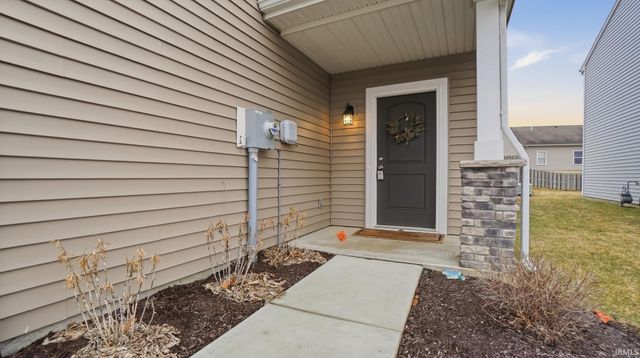 3597 Canal Square Drive, New Haven, IN 46774