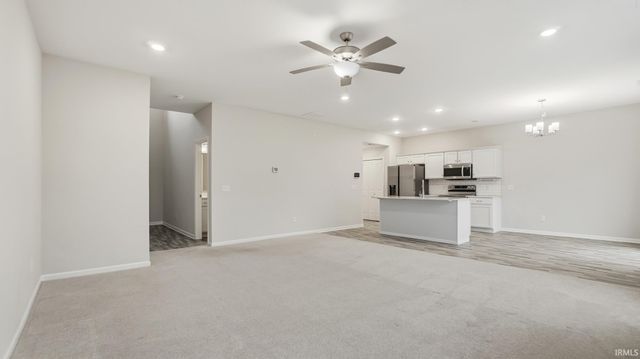 3597 Canal Square Drive, New Haven, IN 46774