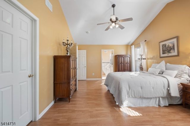 8 Schaal St, Bridgewater Twp., NJ 08807