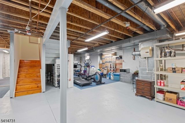 8 Schaal St, Bridgewater Twp., NJ 08807