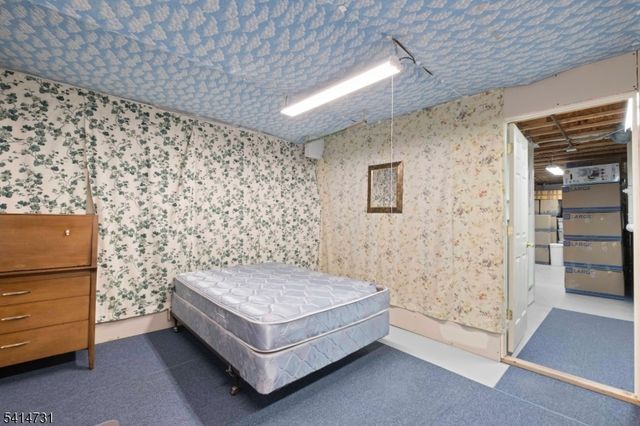 8 Schaal St, Bridgewater Twp., NJ 08807