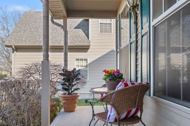 8 Schaal St, Bridgewater Twp., NJ 08807