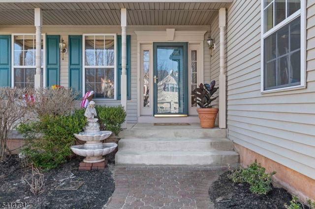 8 Schaal St, Bridgewater Twp., NJ 08807