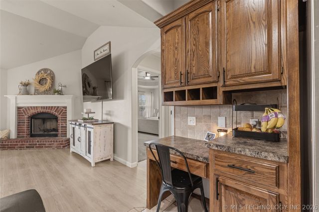 13556 S 235th East Avenue, Coweta, OK 74429