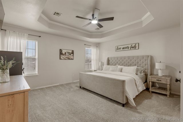 13556 S 235th East Avenue, Coweta, OK 74429