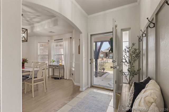 13556 S 235th East Avenue, Coweta, OK 74429