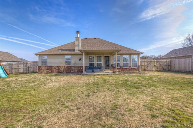 13556 S 235th East Avenue, Coweta, OK 74429