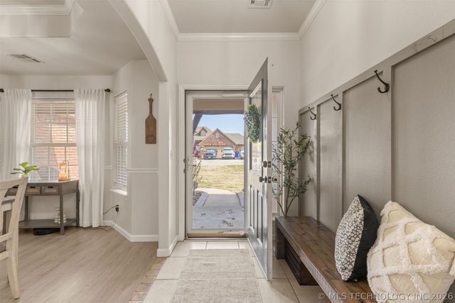 13556 S 235th East Avenue, Coweta, OK 74429