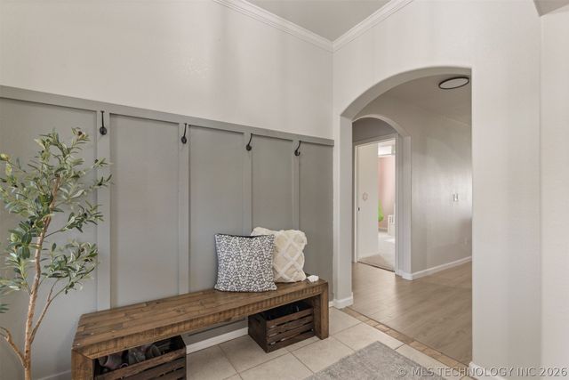 13556 S 235th East Avenue, Coweta, OK 74429