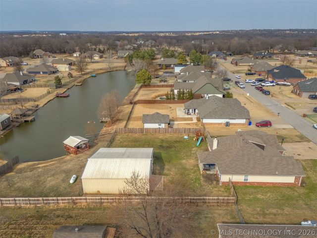 13556 S 235th East Avenue, Coweta, OK 74429