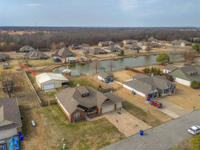 13556 S 235th East Avenue, Coweta, OK 74429