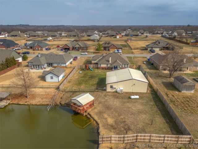 13556 S 235th East Avenue, Coweta, OK 74429