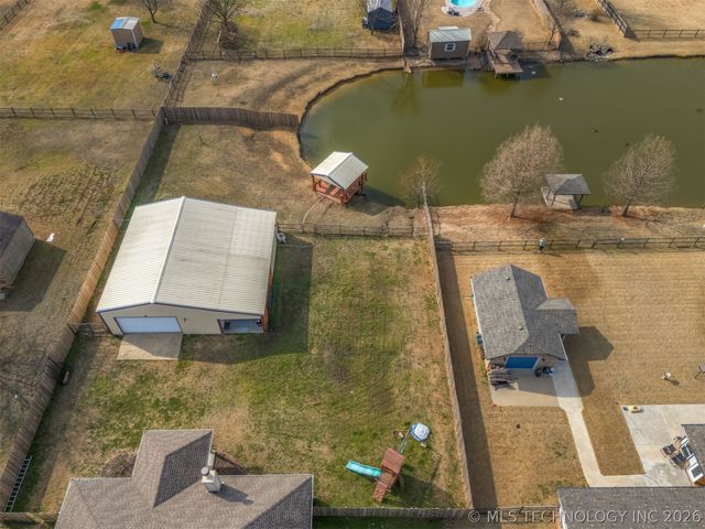 13556 S 235th East Avenue, Coweta, OK 74429