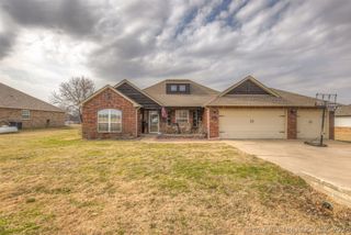 13556 S 235th East Avenue, Coweta, OK 74429