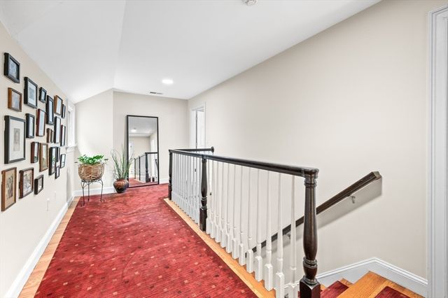 94 Herrick Rd 94, Newton, MA 02459