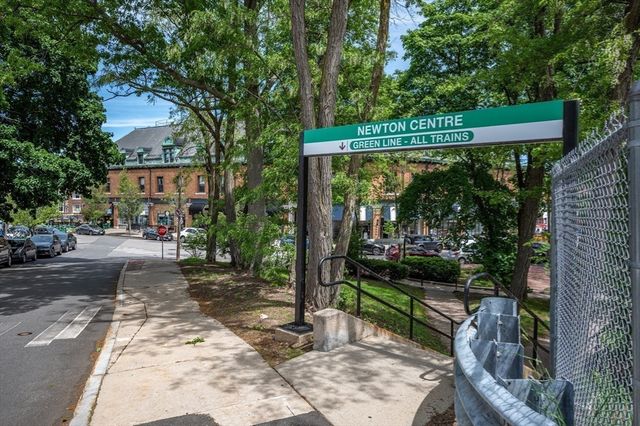 94 Herrick Rd 94, Newton, MA 02459