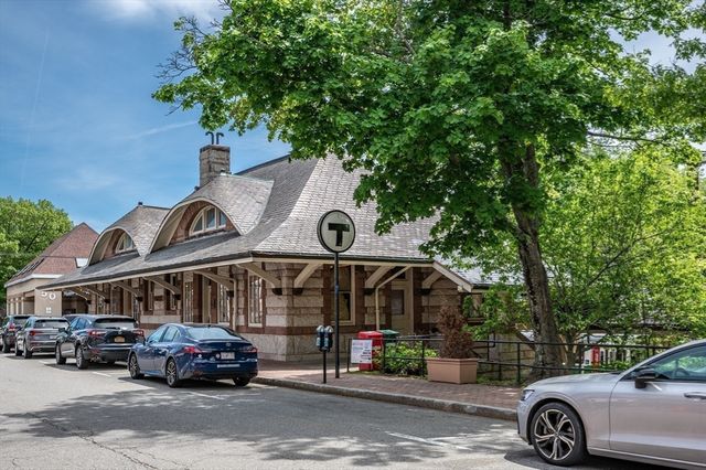 94 Herrick Rd 94, Newton, MA 02459