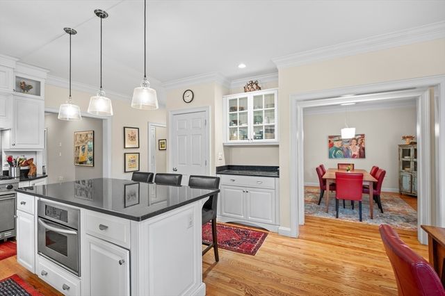 94 Herrick Rd 94, Newton, MA 02459