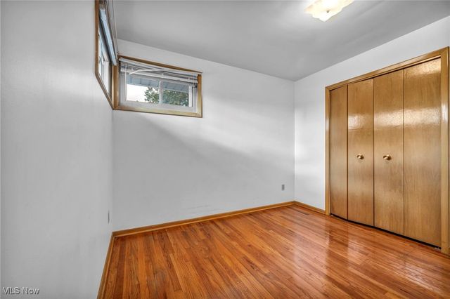 15809 Dunbury Drive, Maple Heights, OH 44137