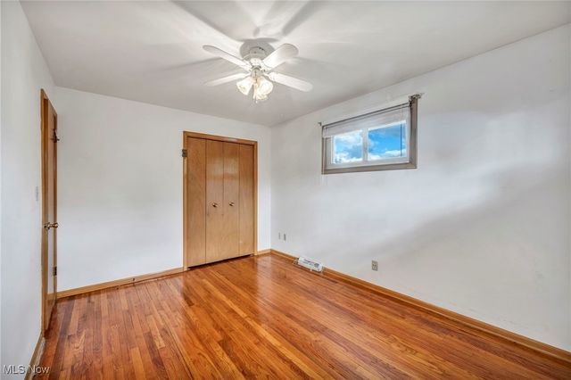 15809 Dunbury Drive, Maple Heights, OH 44137