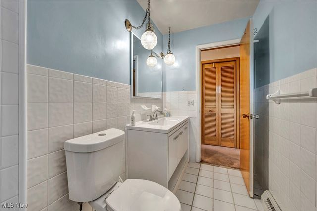 15809 Dunbury Drive, Maple Heights, OH 44137