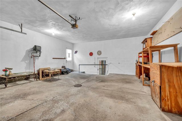 15809 Dunbury Drive, Maple Heights, OH 44137