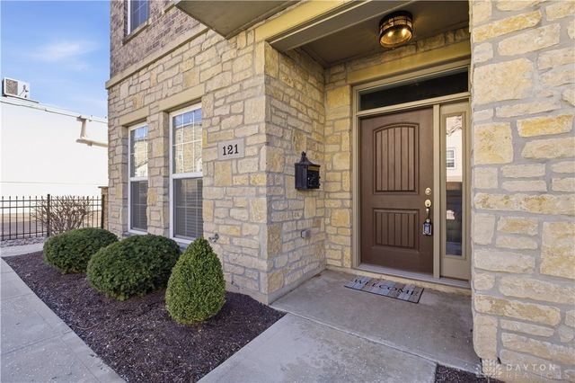 121 Lowe Lane, Dayton, OH 45402