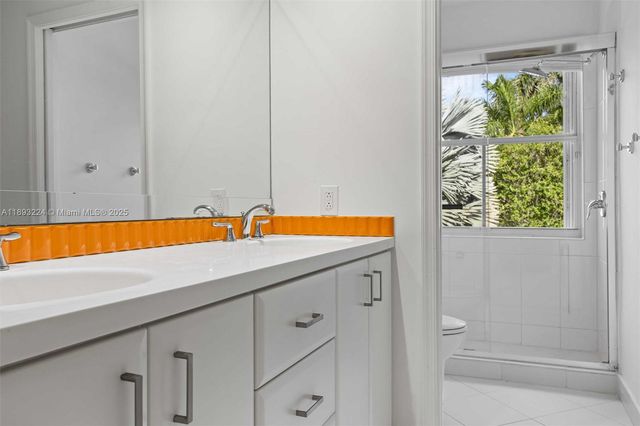 926 Marina Dr 926, Weston, FL 33327