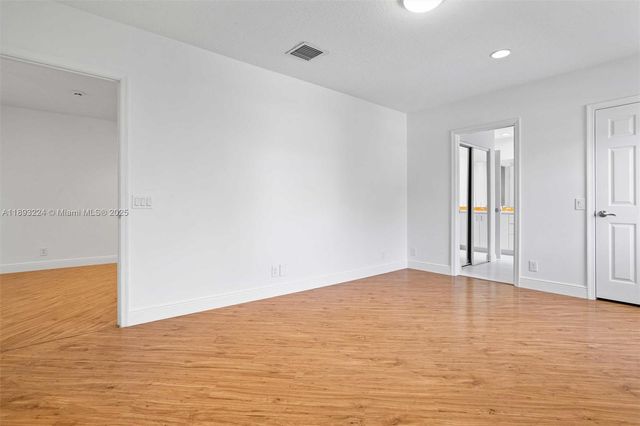 926 Marina Dr 926, Weston, FL 33327