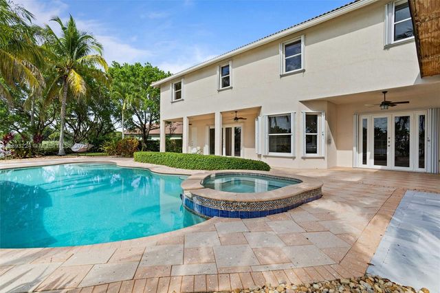 926 Marina Dr 926, Weston, FL 33327