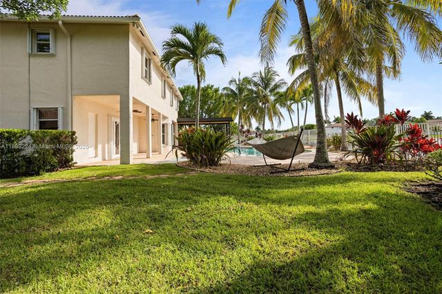 926 Marina Dr 926, Weston, FL 33327