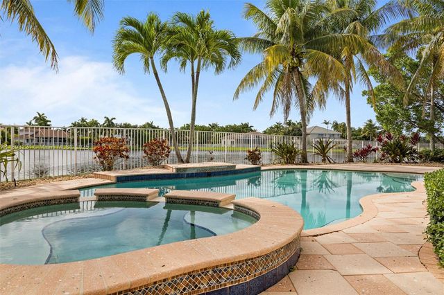 926 Marina Dr 926, Weston, FL 33327