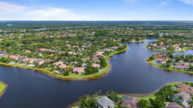 926 Marina Dr 926, Weston, FL 33327