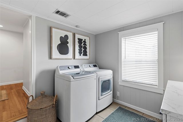 2446 S Gary Place, Tulsa, OK 74114