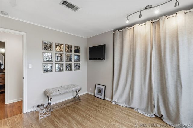 2446 S Gary Place, Tulsa, OK 74114