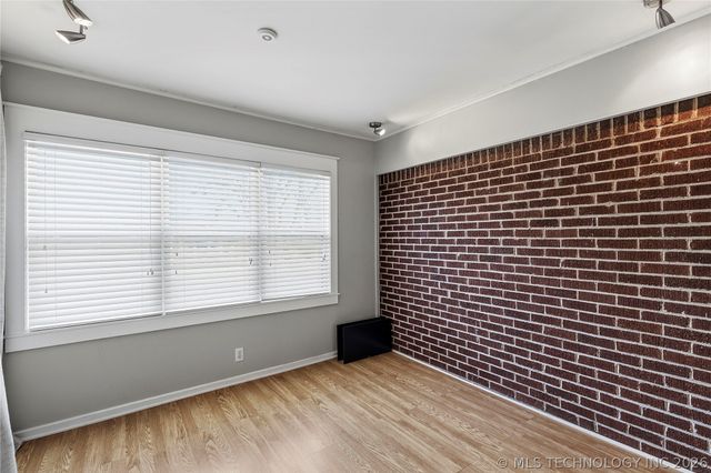 2446 S Gary Place, Tulsa, OK 74114