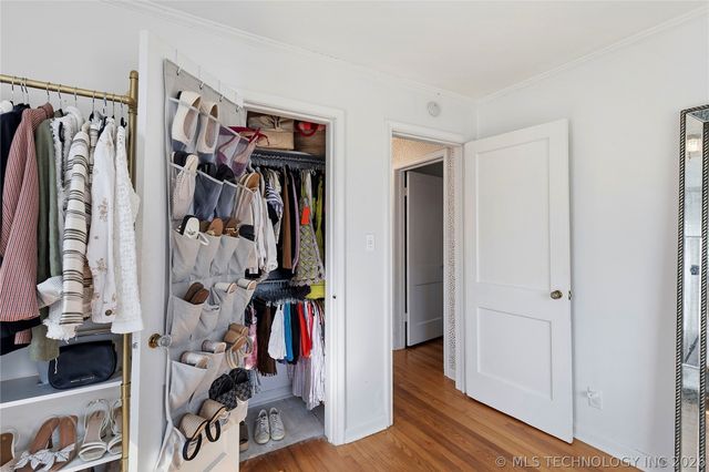 2446 S Gary Place, Tulsa, OK 74114