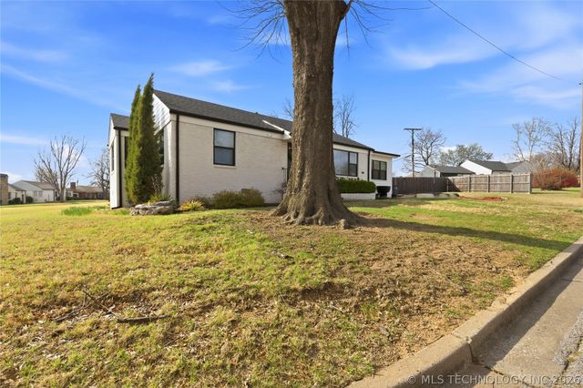 2446 S Gary Place, Tulsa, OK 74114