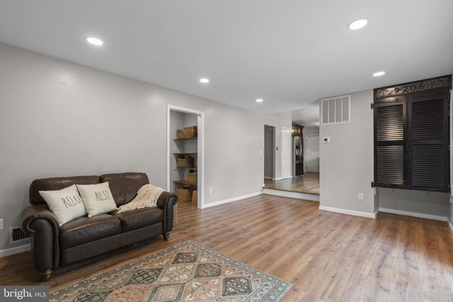 9206 MELLENBROOK RD, Columbia, MD 21045