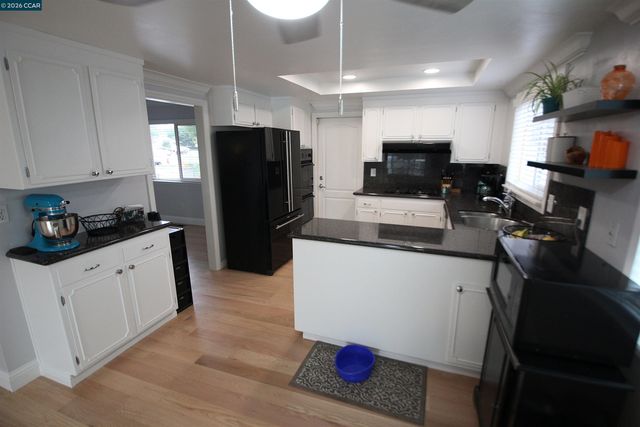 1784 Claycord Ave, Concord, CA 94521