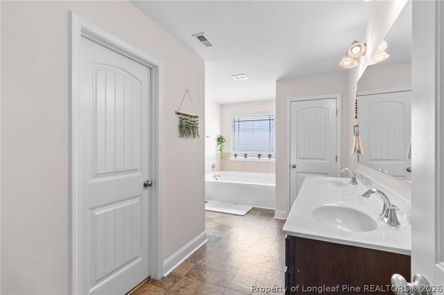 508 Angel Oak Drive, Bunnlevel, NC 28323