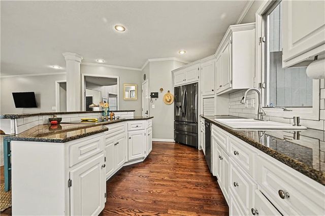 13015 MACKEY Street, Overland Park, KS 66213