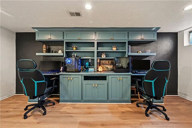 13015 MACKEY Street, Overland Park, KS 66213